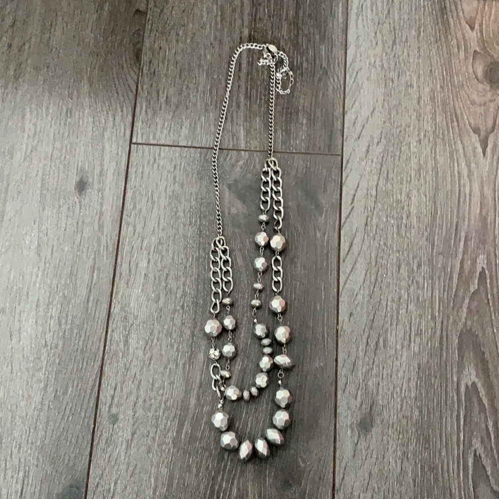 AE Silver/ Gray Necklace